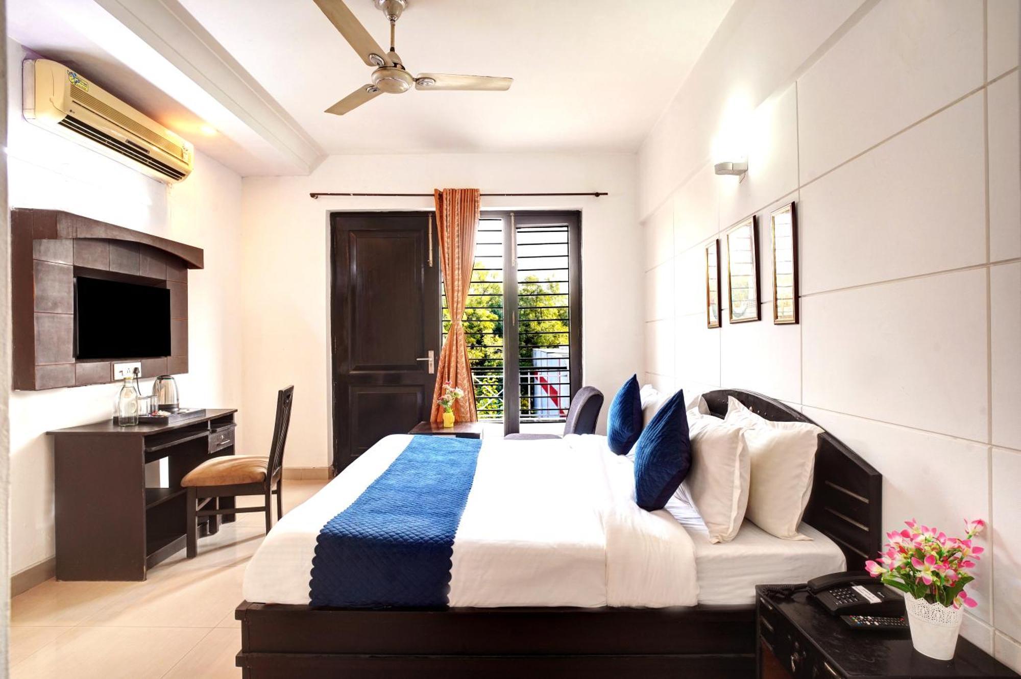 Nexhub Stay - Huda City Centre Gurgaon Luaran gambar