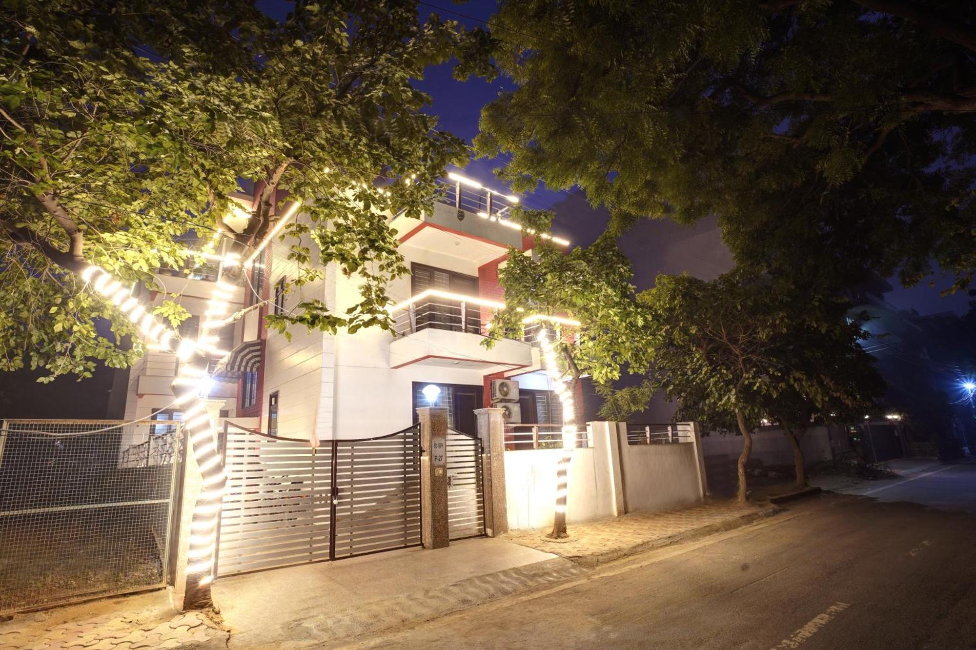Nexhub Stay - Huda City Centre Gurgaon Luaran gambar